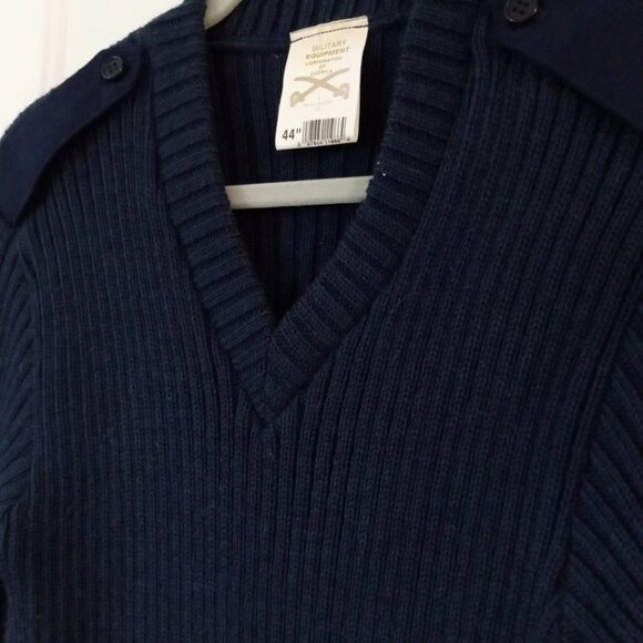 Military Equipment V Neck Men's Sweater 44” Blue Virgin Wool Made In Britain - Picture 6 of 7
